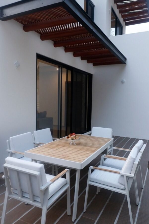 طقم سفرة خارجي 7 قطع قماش ووتر بروف - خشب زان أحمر قماش